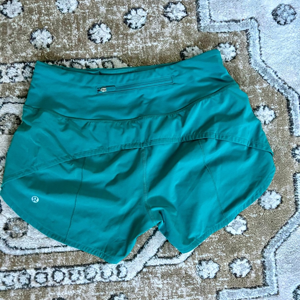 LULULEMON speed up mid-rise lined short 4"